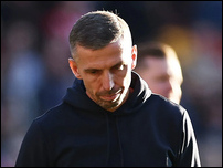 ���� � ���