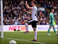 ����� ����