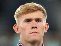 ����� ����