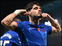 ����� ����