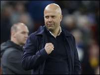 ���� ����