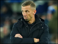 ���� � ���