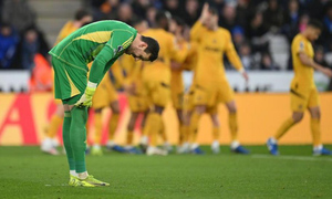 ����� ����