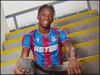 ����� ����