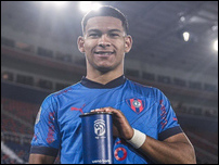 ����� ����