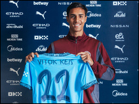 ����� ����