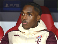 ����� ����