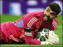 ����� ����