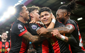 �������