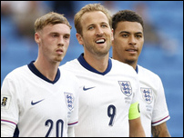 ����� ����