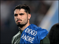 ����� ����