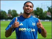 ����� ����