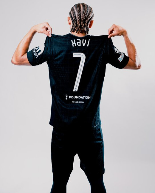 Хави Симонс Хави Симонс