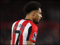 ����� ����