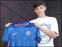 ����� ����