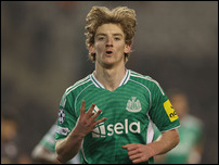 Покер Гордона позволил "Ньюкаслу" сокрушить "Карабах"