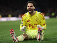 ����� ����