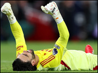 ����� ����