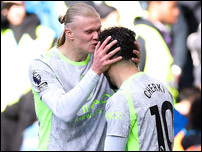 "Сити" разгромил "Челси" перед очной встречей с "Арсеналом"