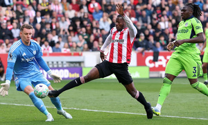 ����� ����