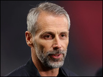 ����� ����