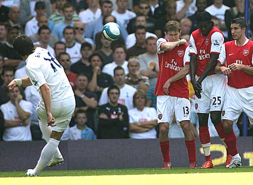 ����� ����