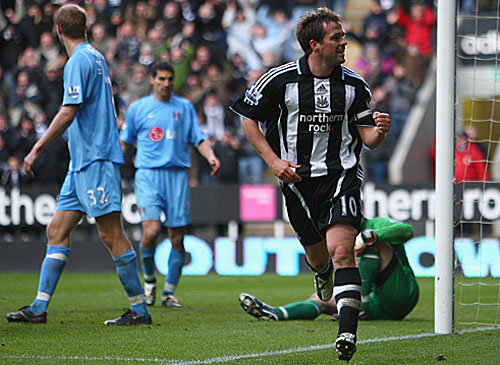 ����� ����