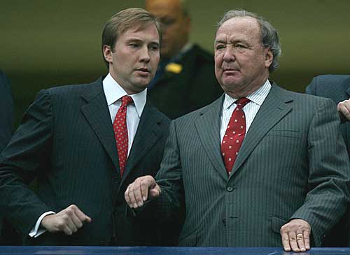 ��� ����