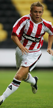 ����� ����