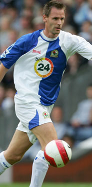 ����� ����