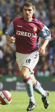 ����� ����